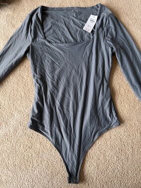 Abercrombie & Fitch Gray Long Sleeve Scoop Neck Bodysuit